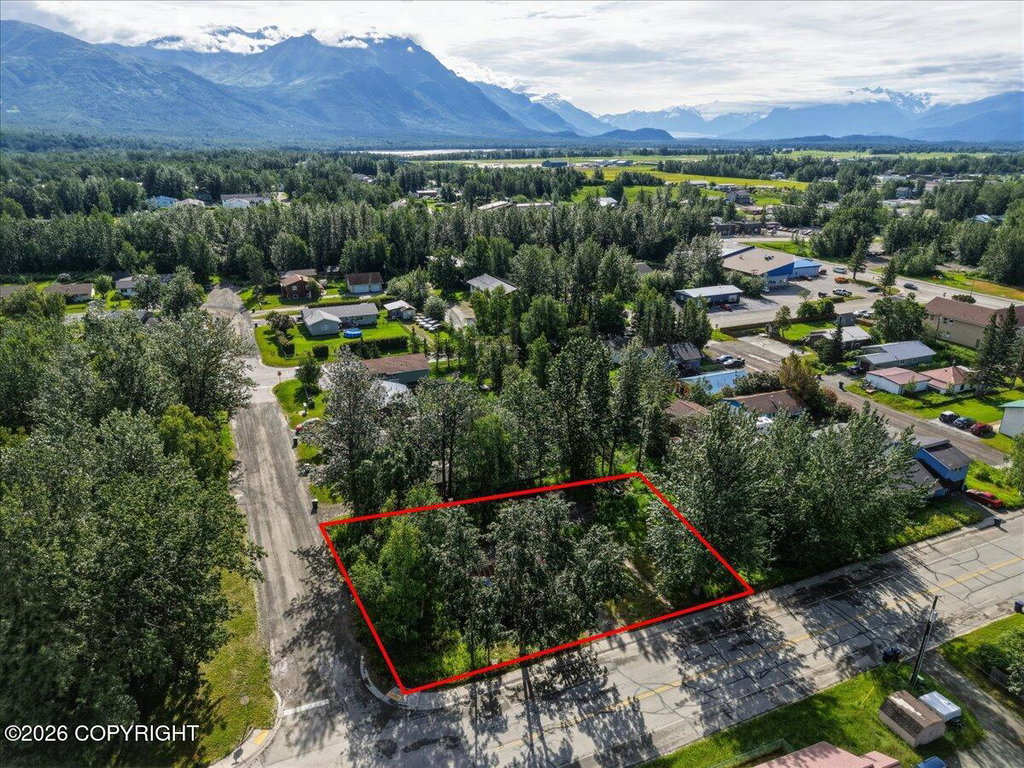 229 N Alaska St, Palmer, AK 99645