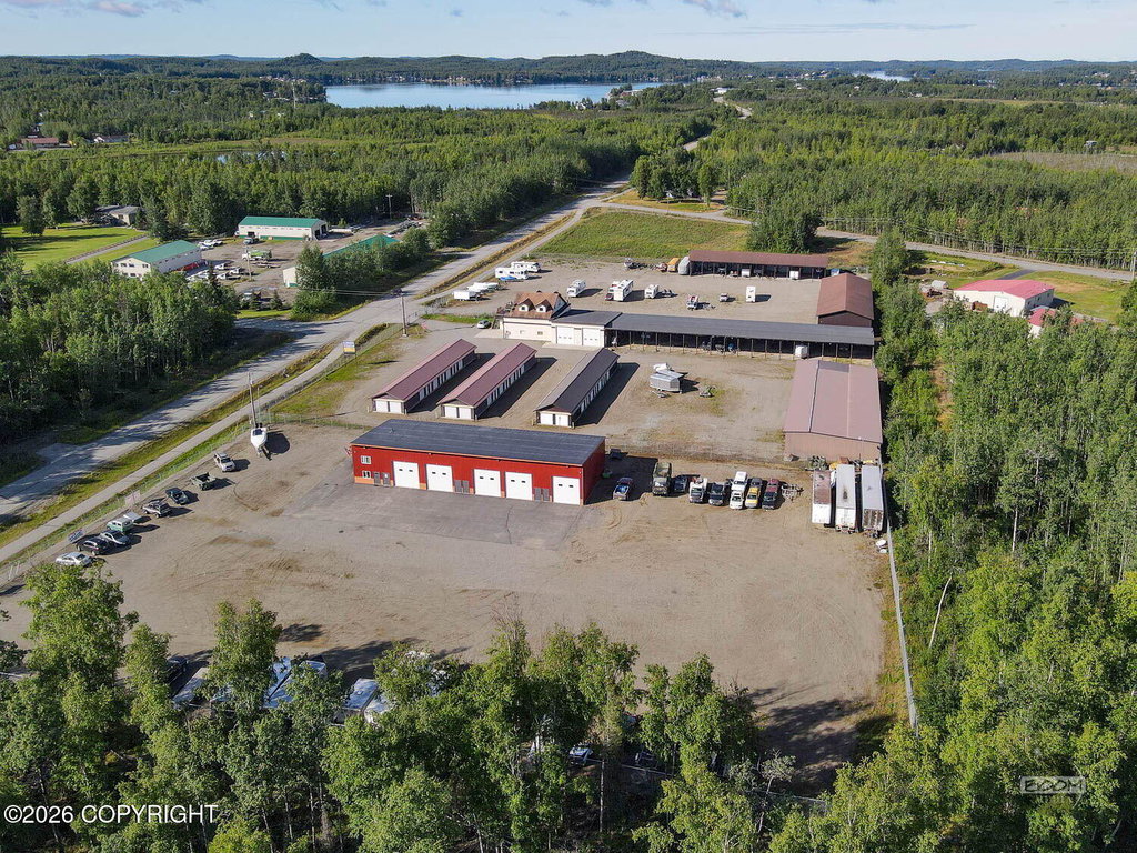 15263 W Northshore Dr, Big Lake, AK 99652