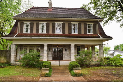 listing main photo
