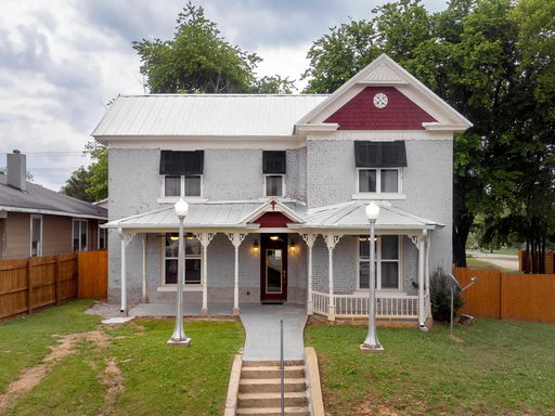 listing main photo