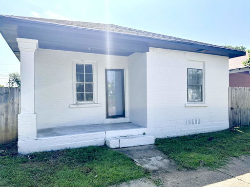 listing main photo