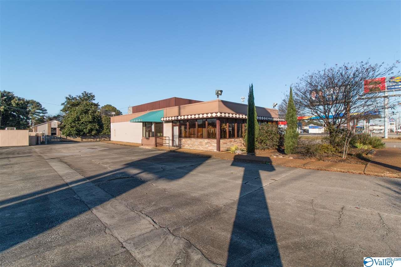 8002 Memorial Parkway South, Huntsville, AL 35802 Home for Sale