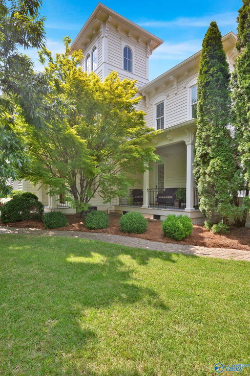 listing main photo