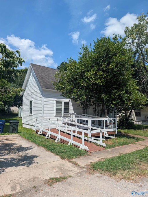 listing main photo