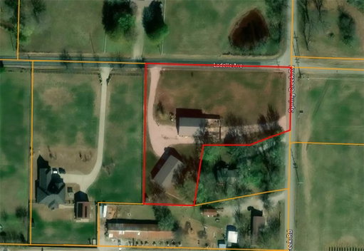 listing main photo