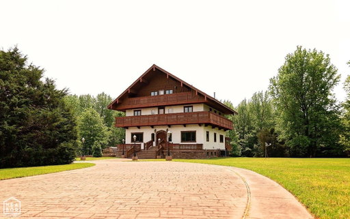listing main photo