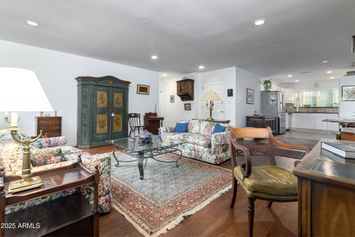 listing main photo