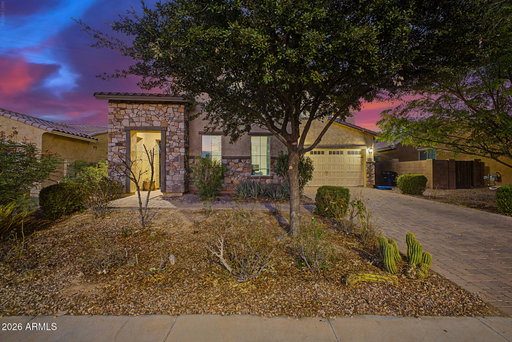 listing main photo