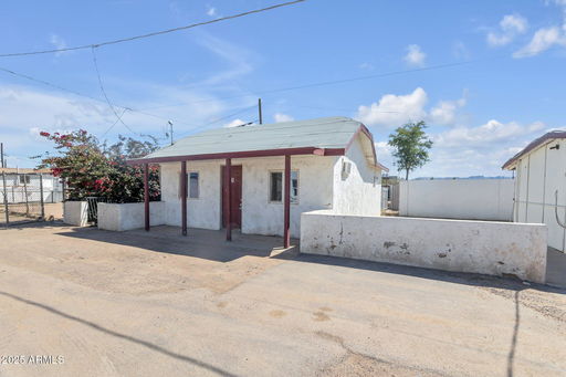 listing main photo