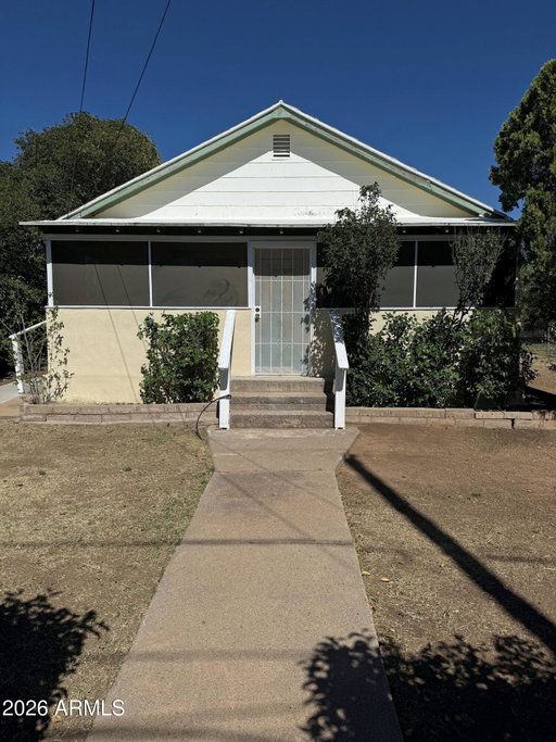 listing main photo