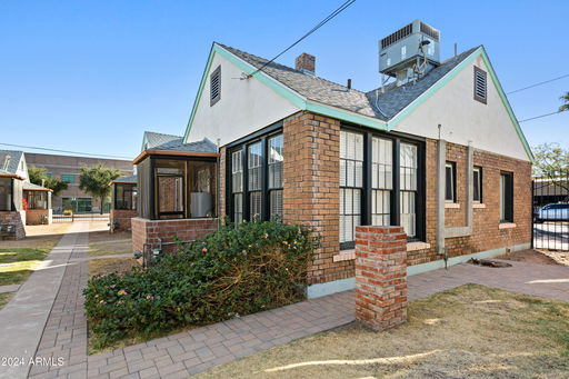 listing main photo