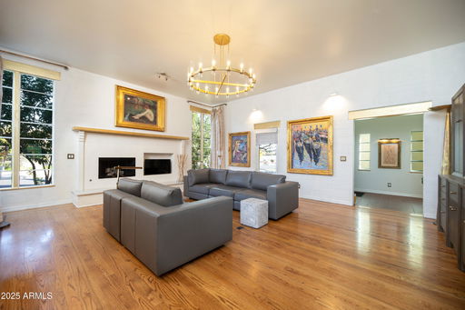 listing main photo