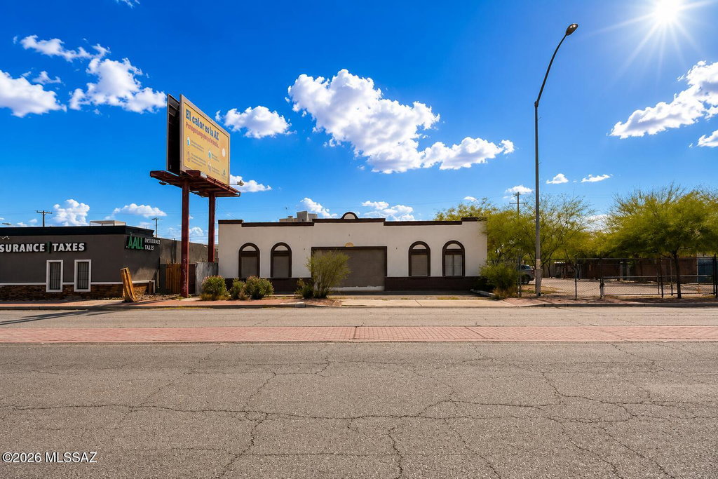 2238 S 6Th Ave, Tucson, AZ 85713