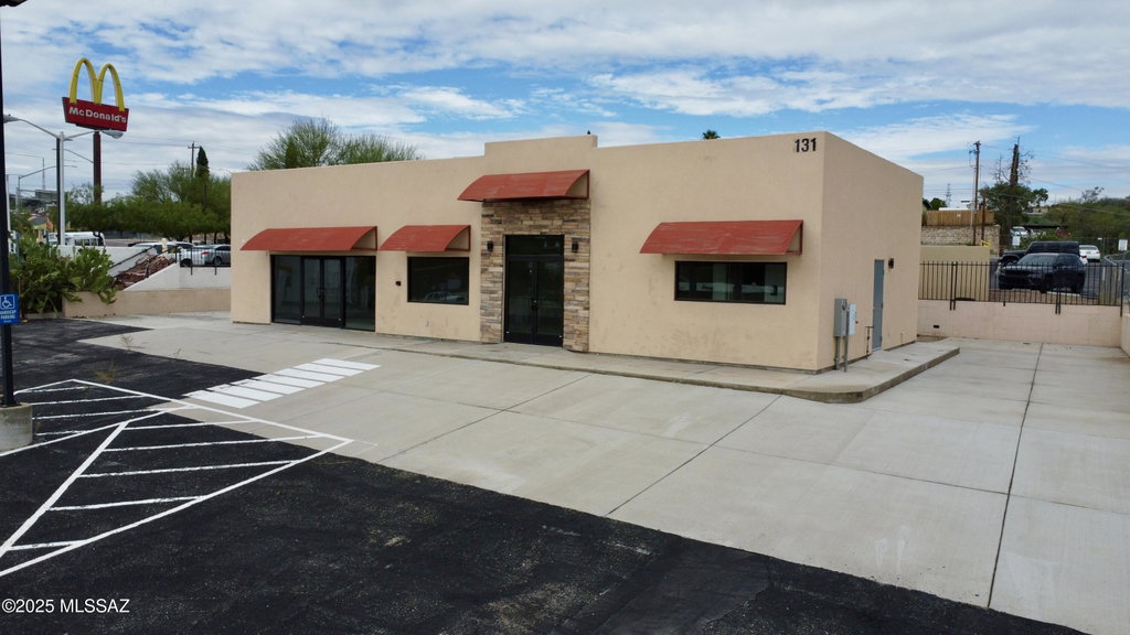 131 N Terrace Ave, Nogales, AZ 85621