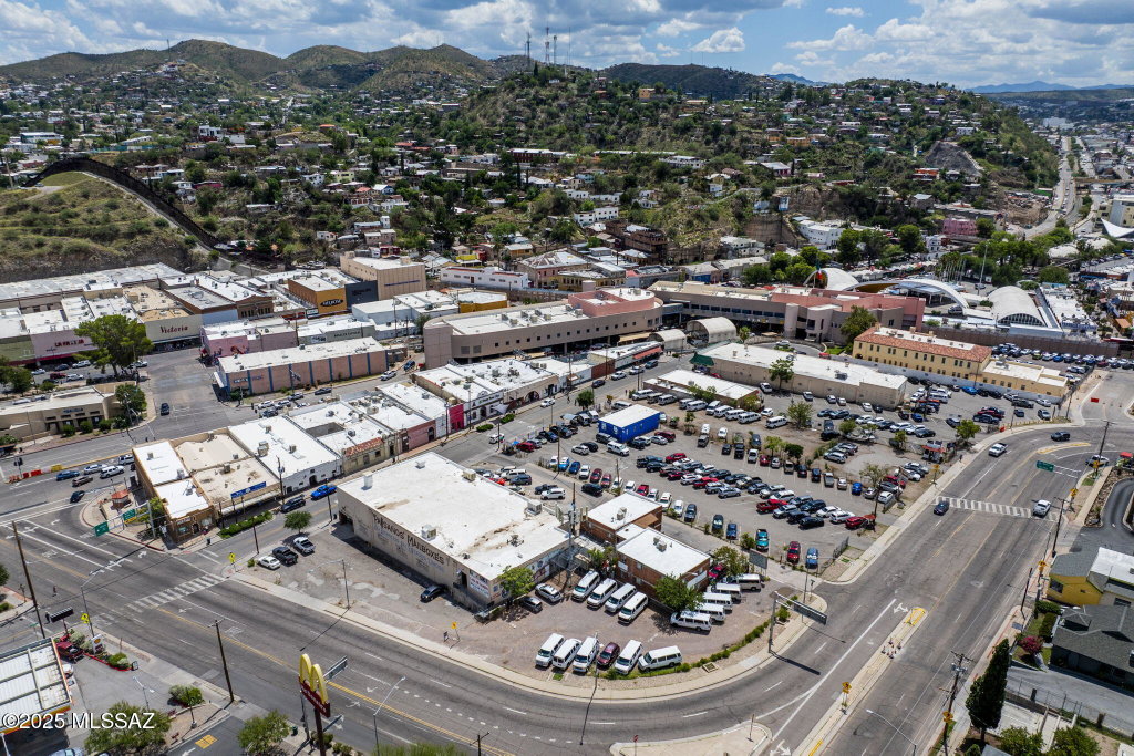 152 N Terrace Ave, Nogales, AZ 85621