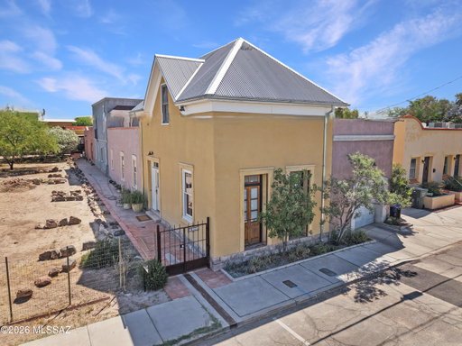 listing main photo