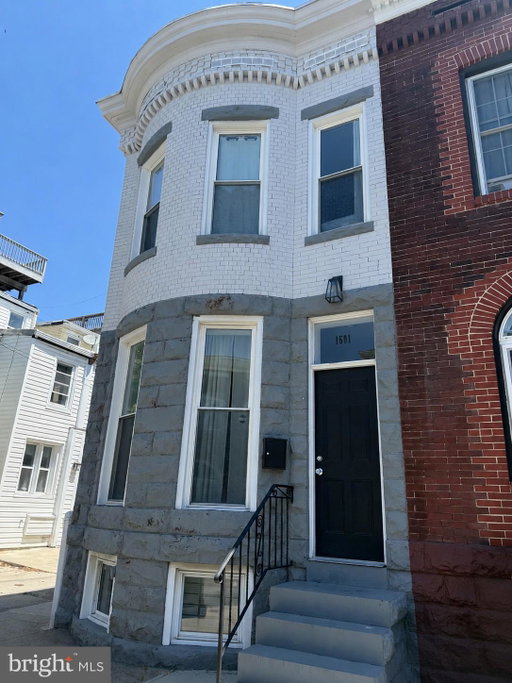 listing main photo