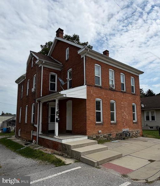 listing main photo