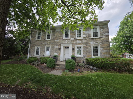 listing main photo