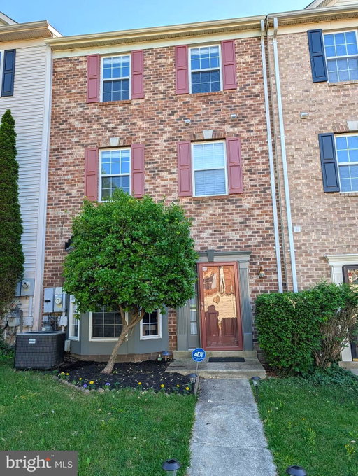listing main photo