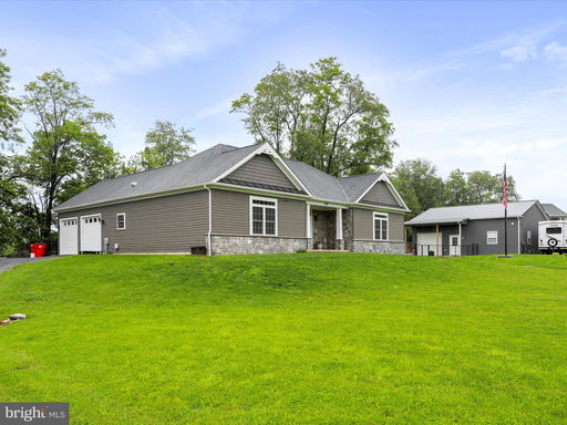 listing main photo