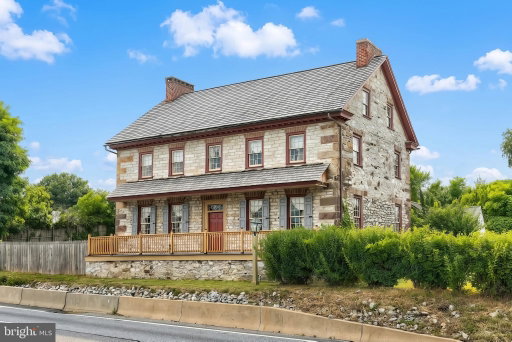 listing main photo