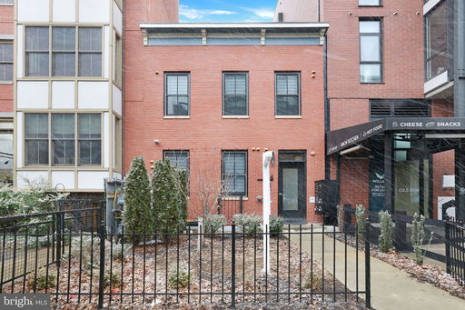 listing main photo