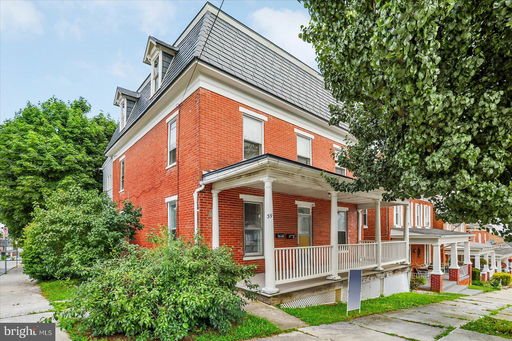 listing main photo
