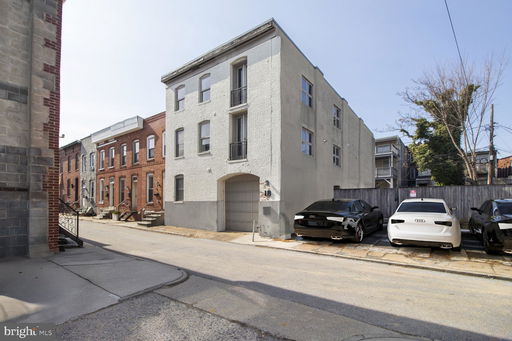 listing main photo