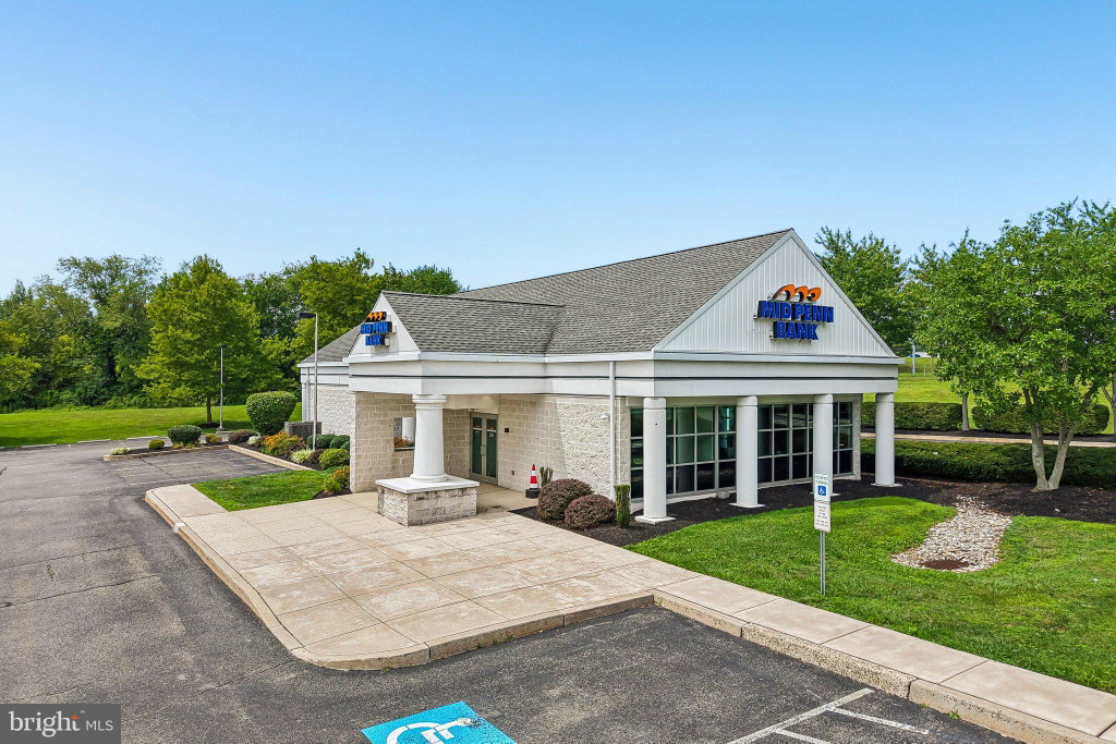 440 W Linfield Trappe Rd, Royersford, PA 19468