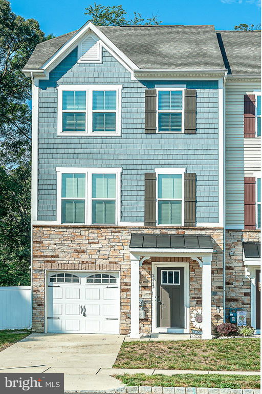 listing main photo