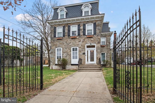 listing main photo