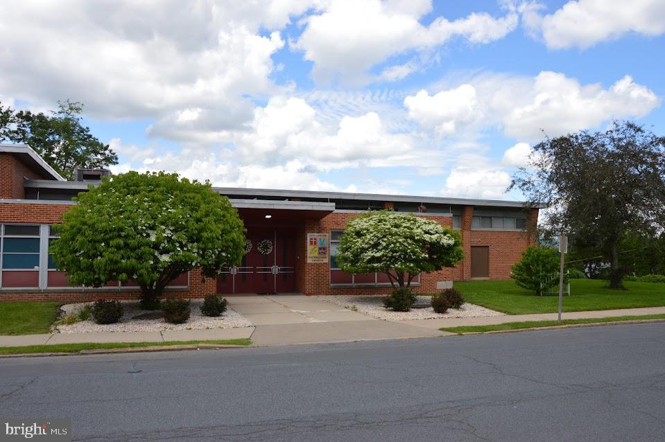 2300 Mahantongo St, Pottsville, PA 17901