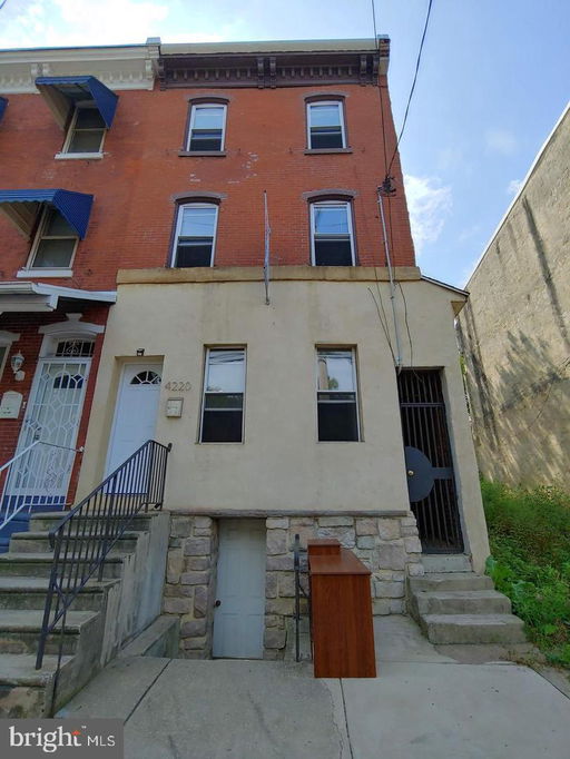 listing main photo