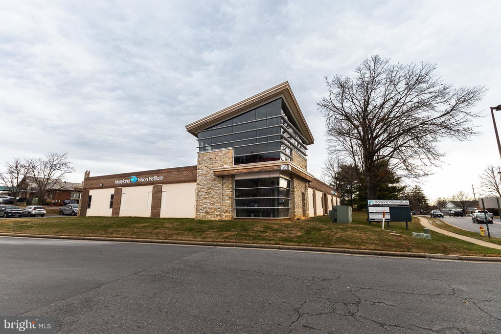 195 Thomas Johnson Dr, Frederick, MD 21702