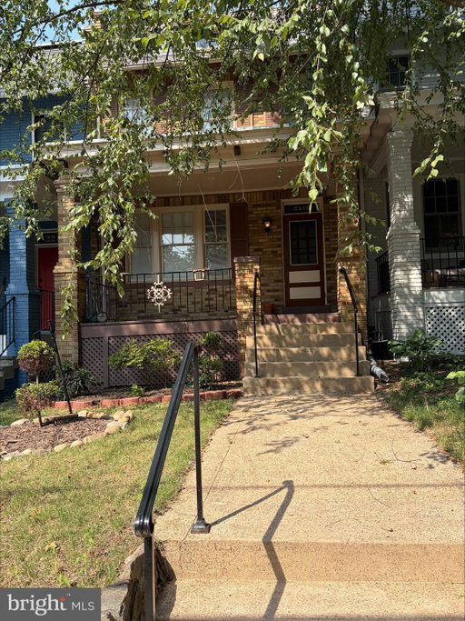 listing main photo