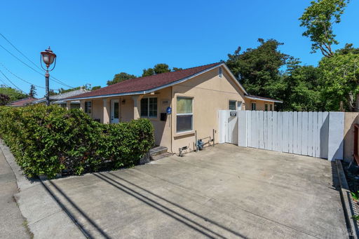 listing main photo