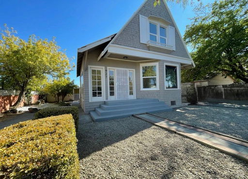listing main photo