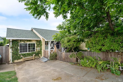 listing main photo