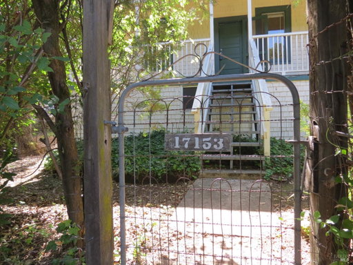 listing main photo