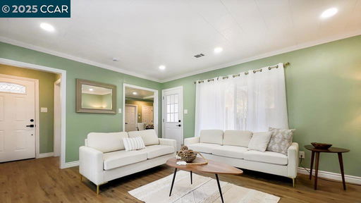 listing main photo