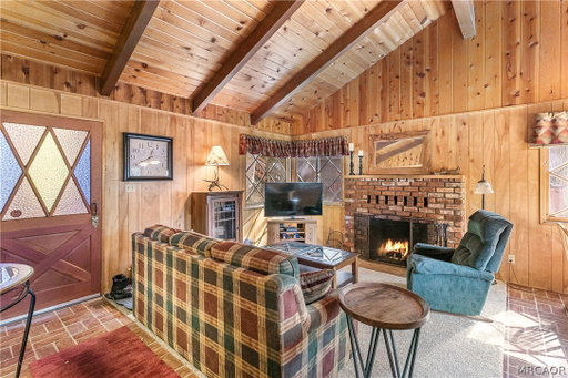 listing main photo