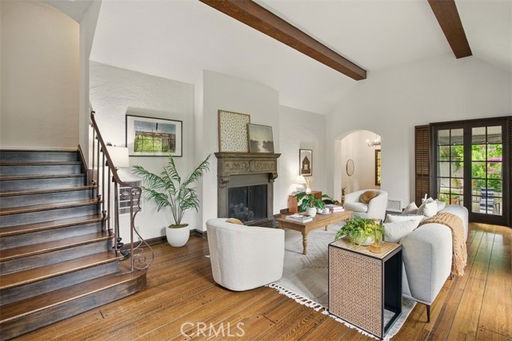 listing main photo