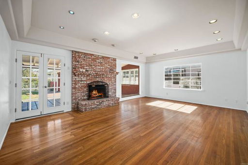 listing main photo