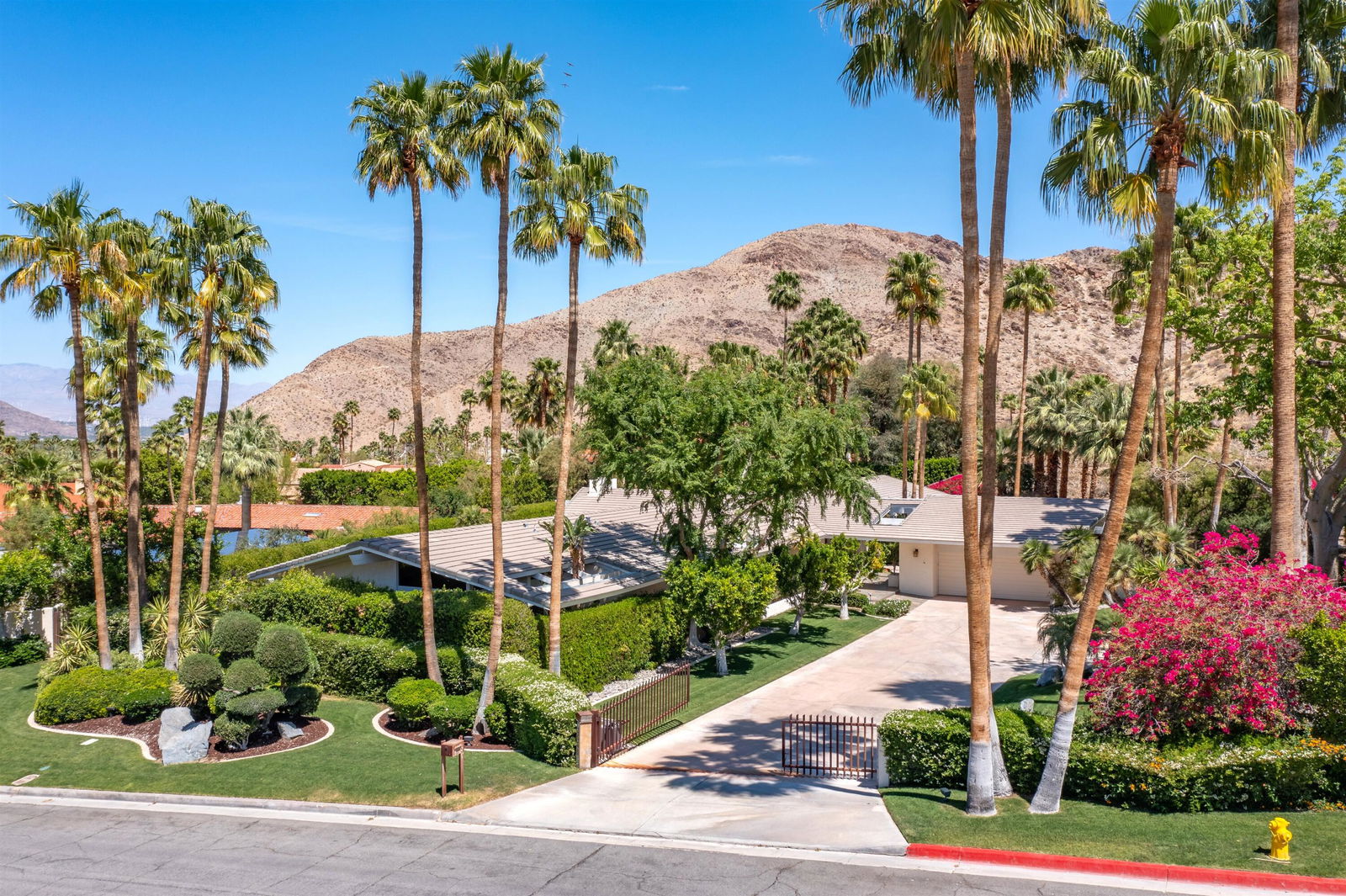 3660 Andreas Hills Dr, Palm Springs, CA 92264 Home for Sale