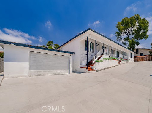 listing main photo