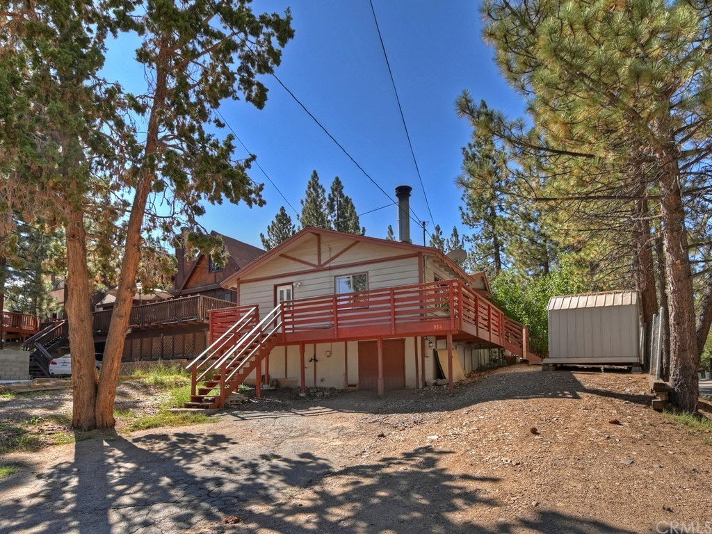 928 W Sherwood Blvd, Big Bear, CA 92314 Home for Sale