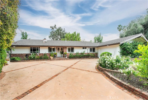 listing main photo