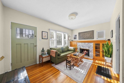 listing main photo