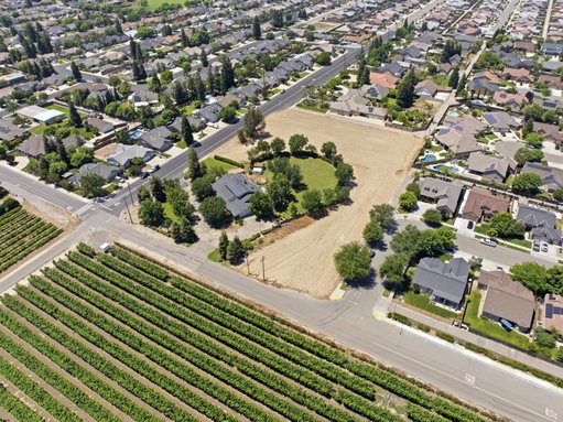 listing main photo